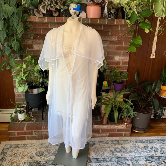 Vintage mid century capelet peignoir dressing gown - Picture 1 of 6